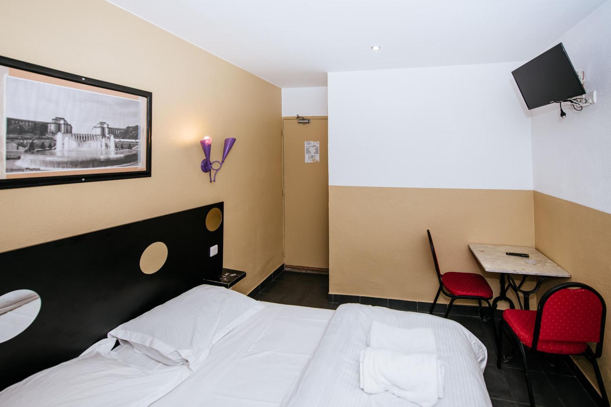 Hotel De La Poste 3*