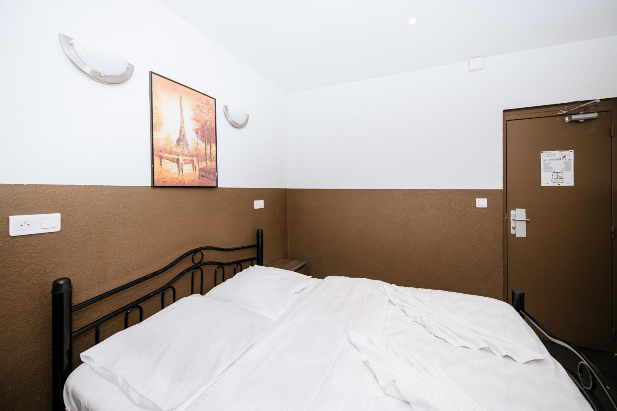 De La Poste 3* Paris