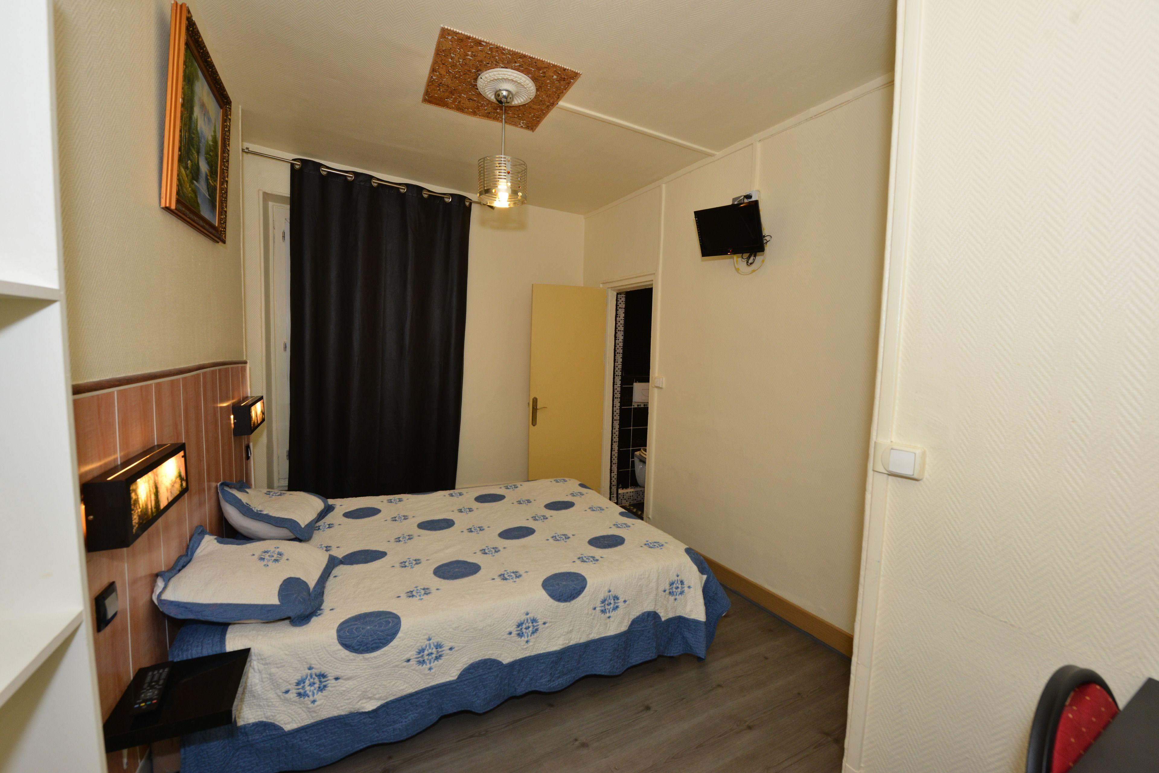 Hotel De La Poste Paris