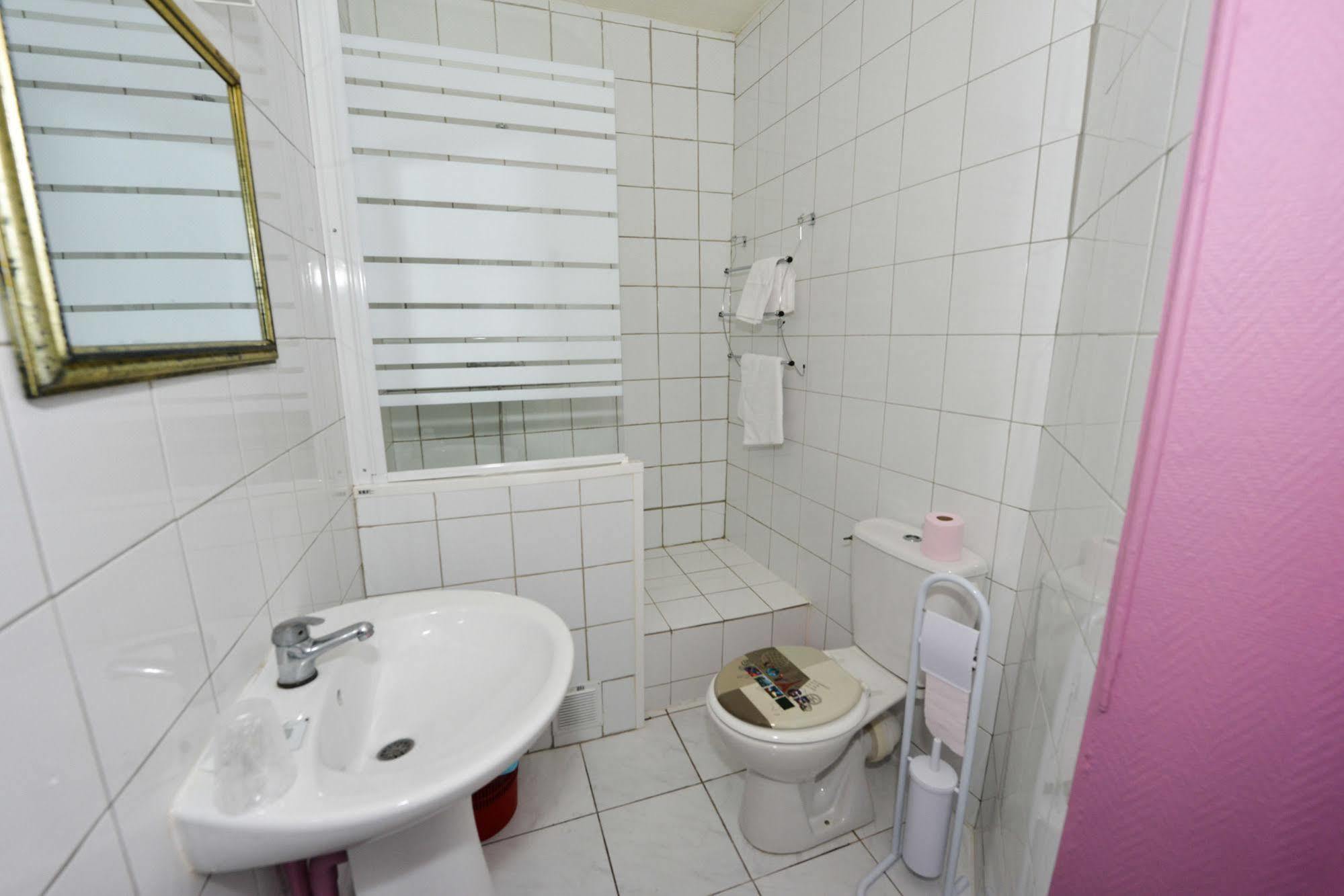 De La Poste 3* Paris