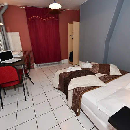 Hotel De La Poste