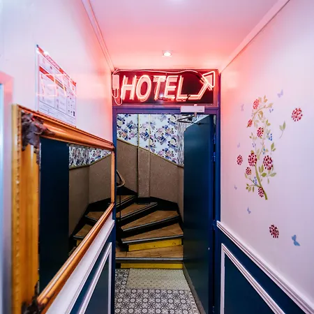 Hotel De La Poste Parigi